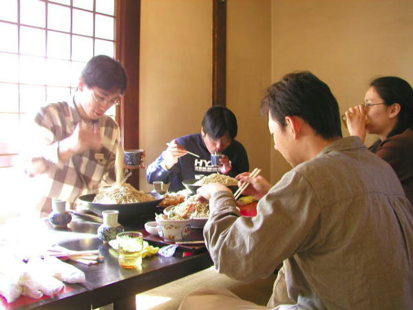 KO290427photo084