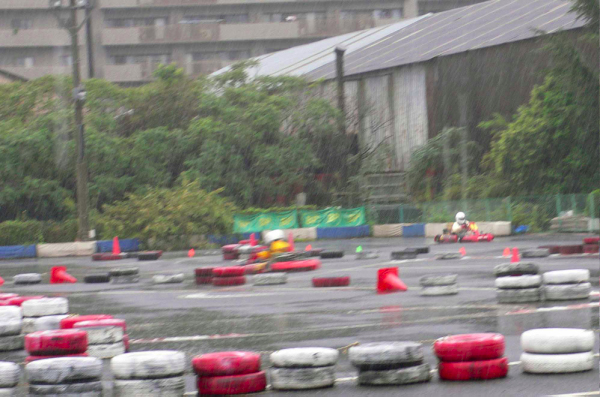 KO471003Fatalphoto005