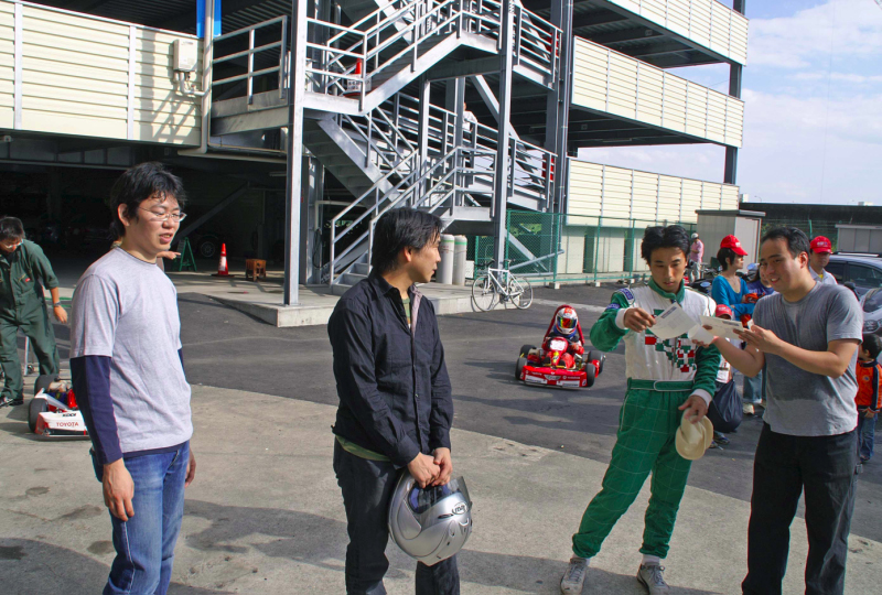 KO691014photo088